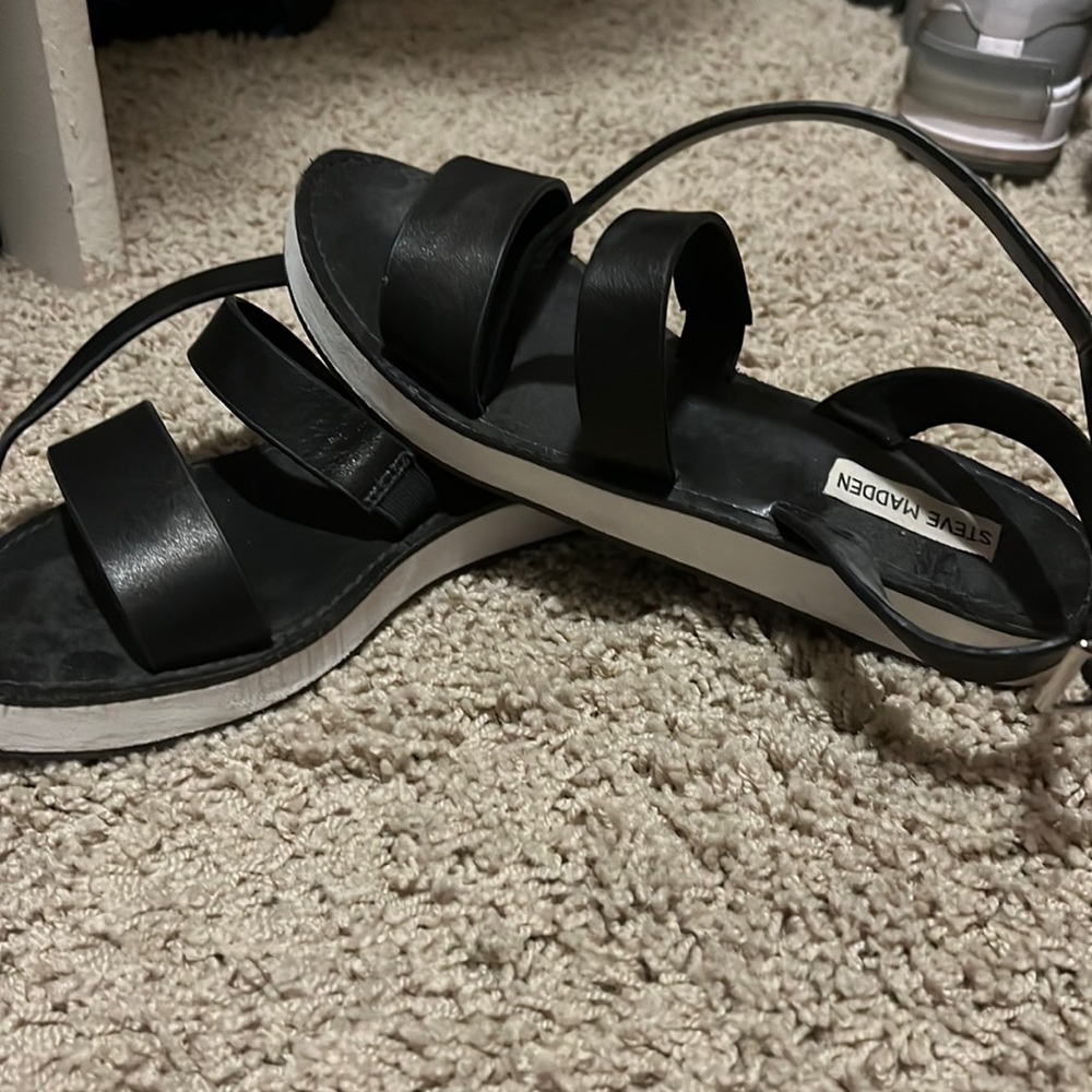 Steve madden sandals worn twice|Size 7.5